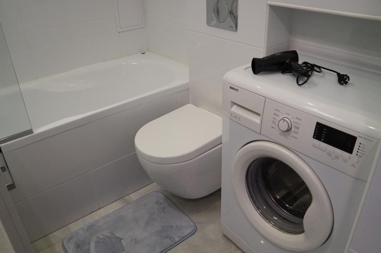 Apartament Gliwice Centrum Dunikowskiego Z Garazem Exteriör bild